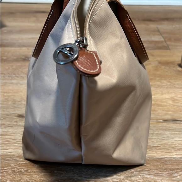 Longchamp Elegant Brown and Cream Women's Handbag - Picture 12 of 16